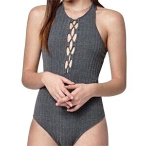 Kendall & Kylie Gray Ribbed Lace-Up Halter Bodysuit‎ Size M